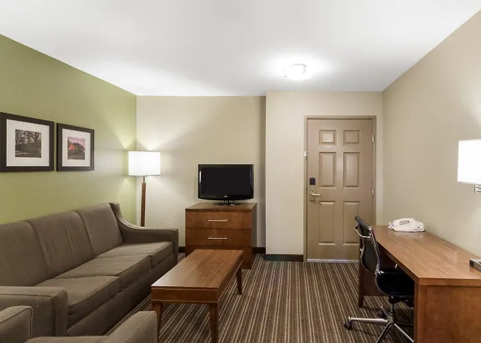 Comfort Inn & Suites Fayetteville-University Area
